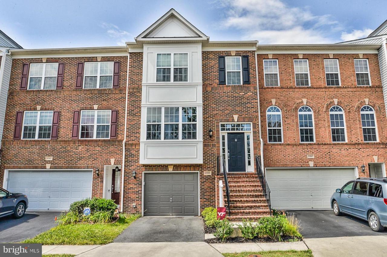 41599 Broxbourne Terrace - Photo 1