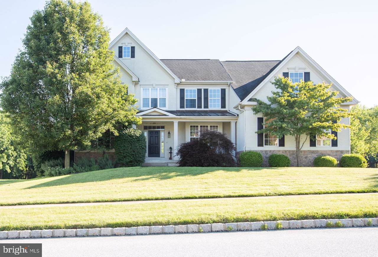 1320 Treeline - Photo 1