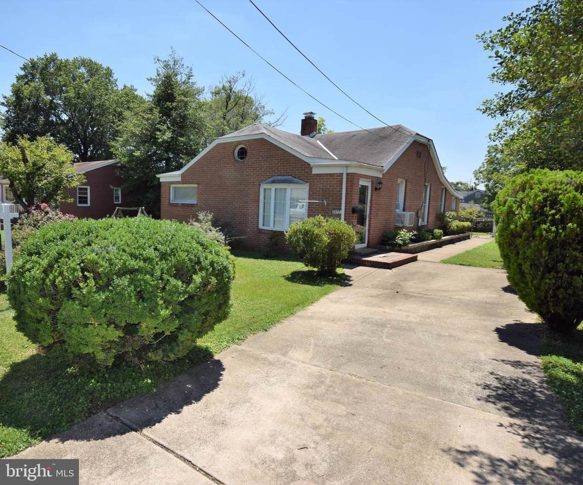 2917 Groveton Street - Photo 1