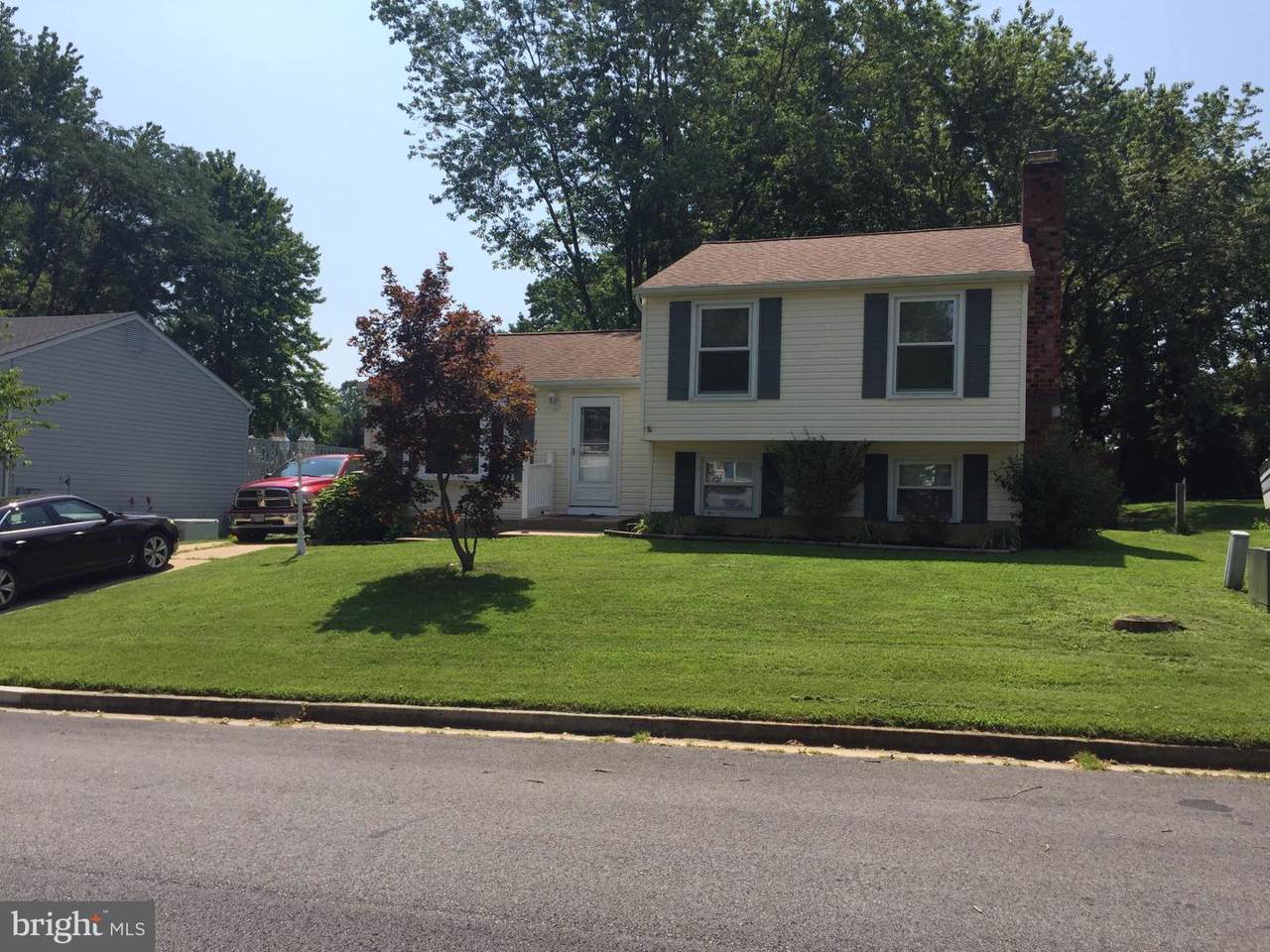495 Eleanor Lane - Photo 1