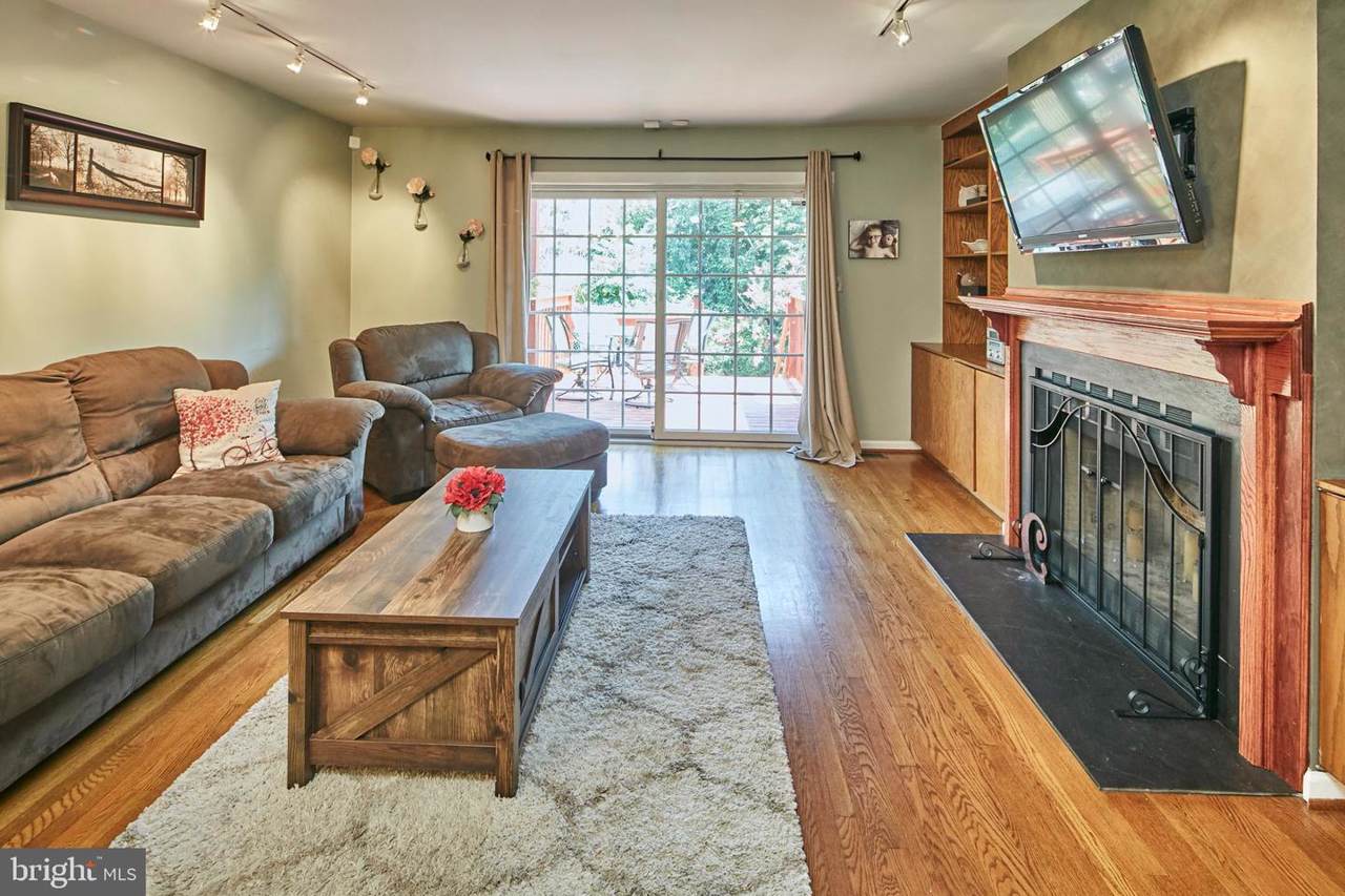 600 Ford Avenue - Photo 1