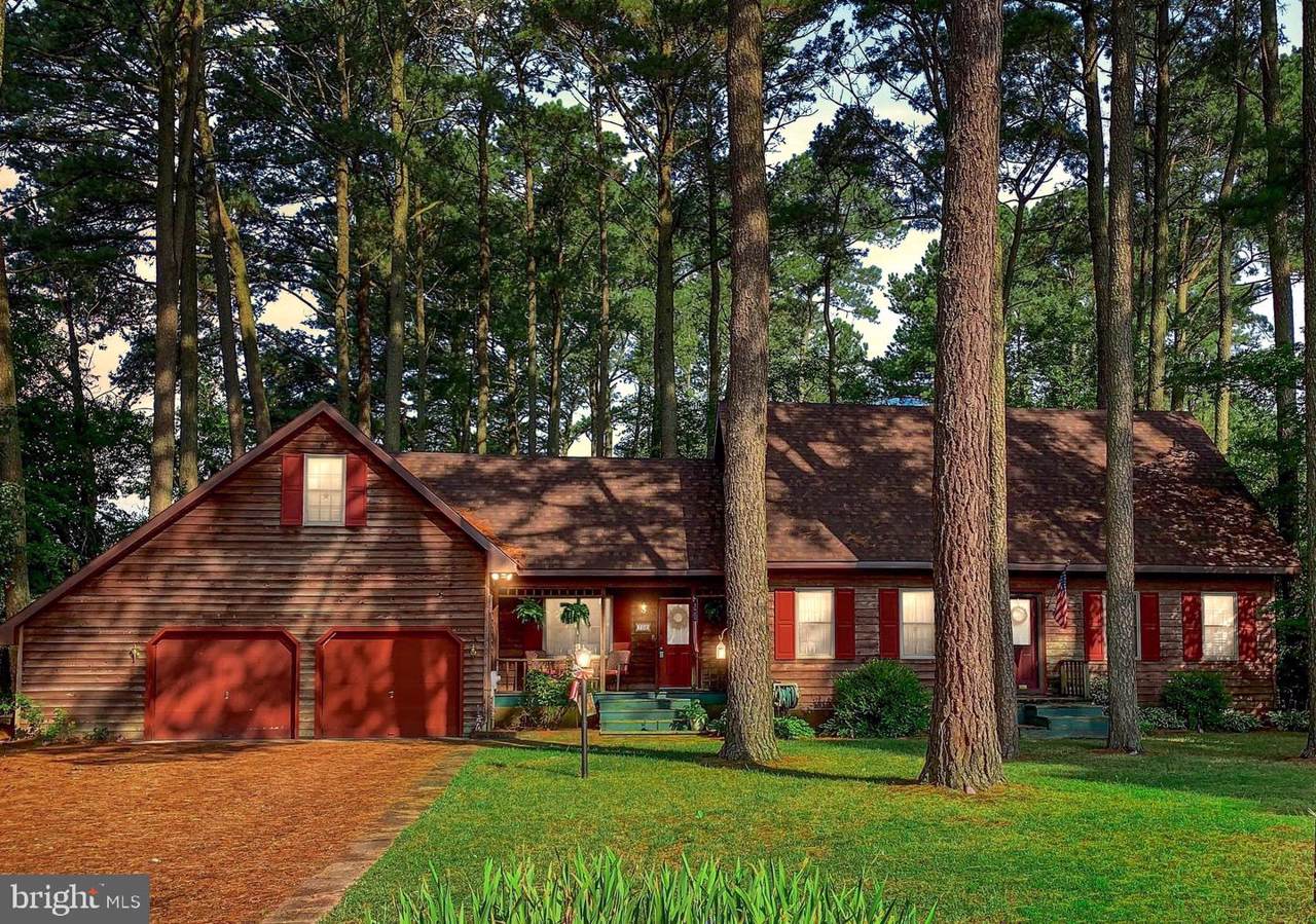702 Regency Drive - Photo 1