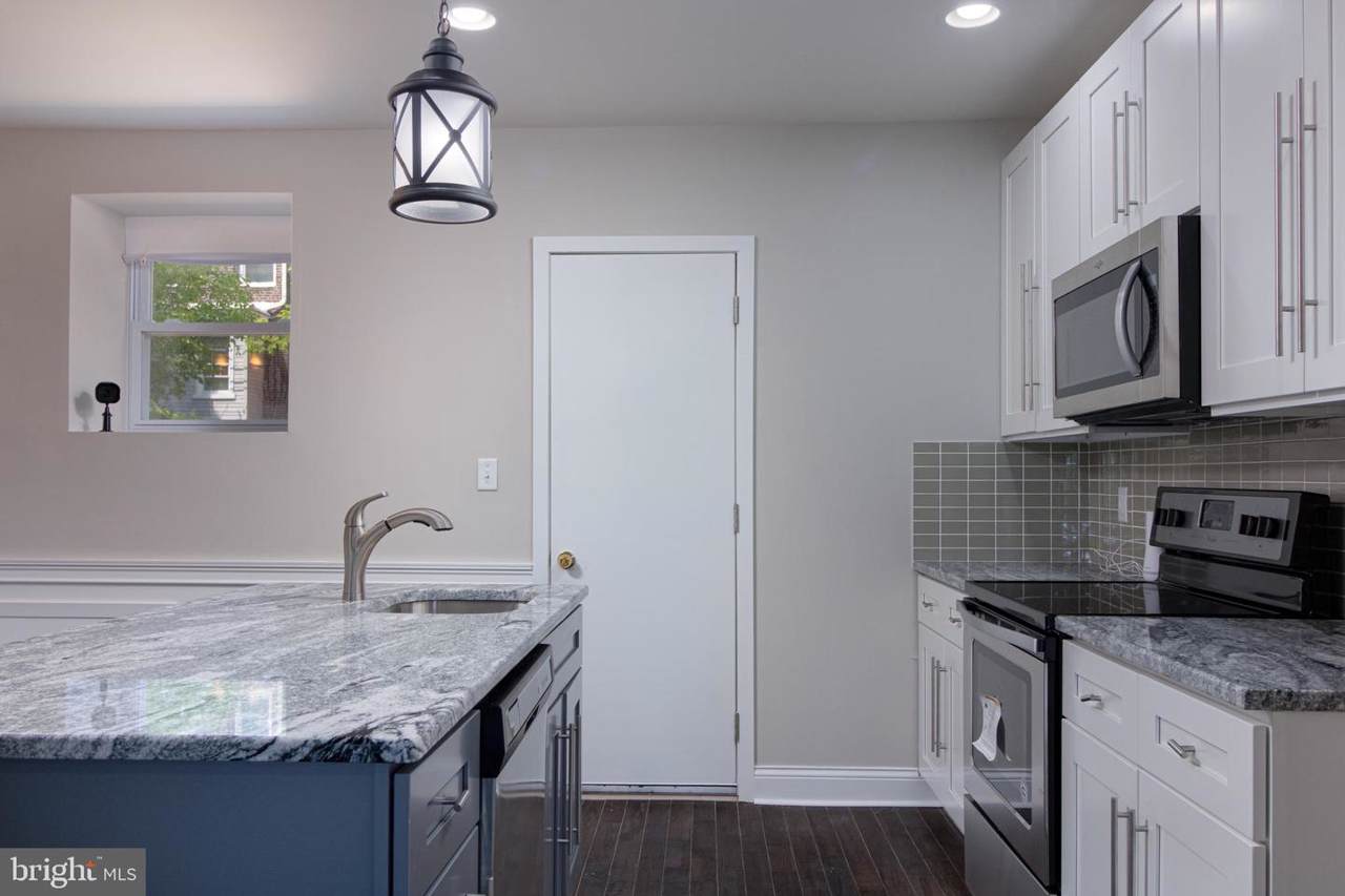 5361 Diamond Street - Photo 1