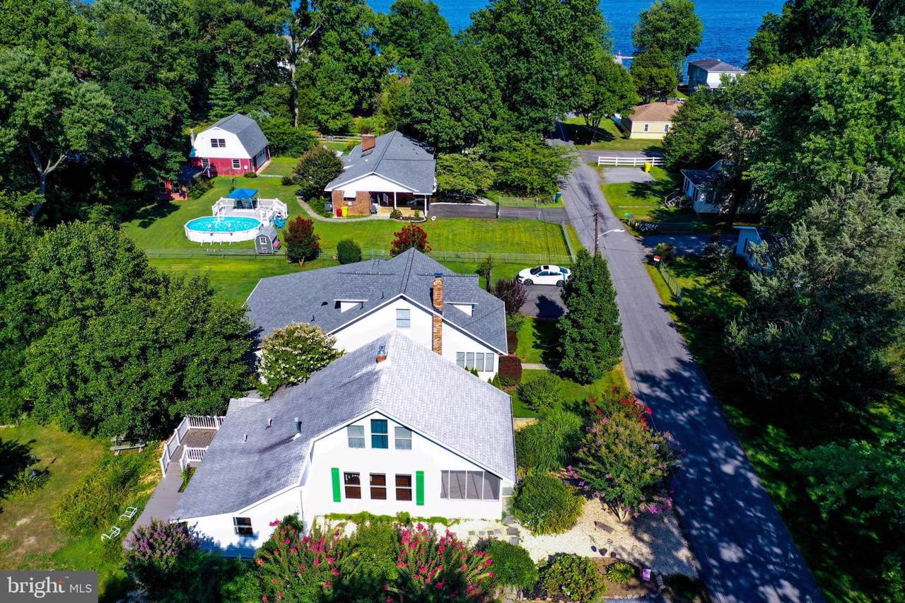 526 James Avenue - Photo 1