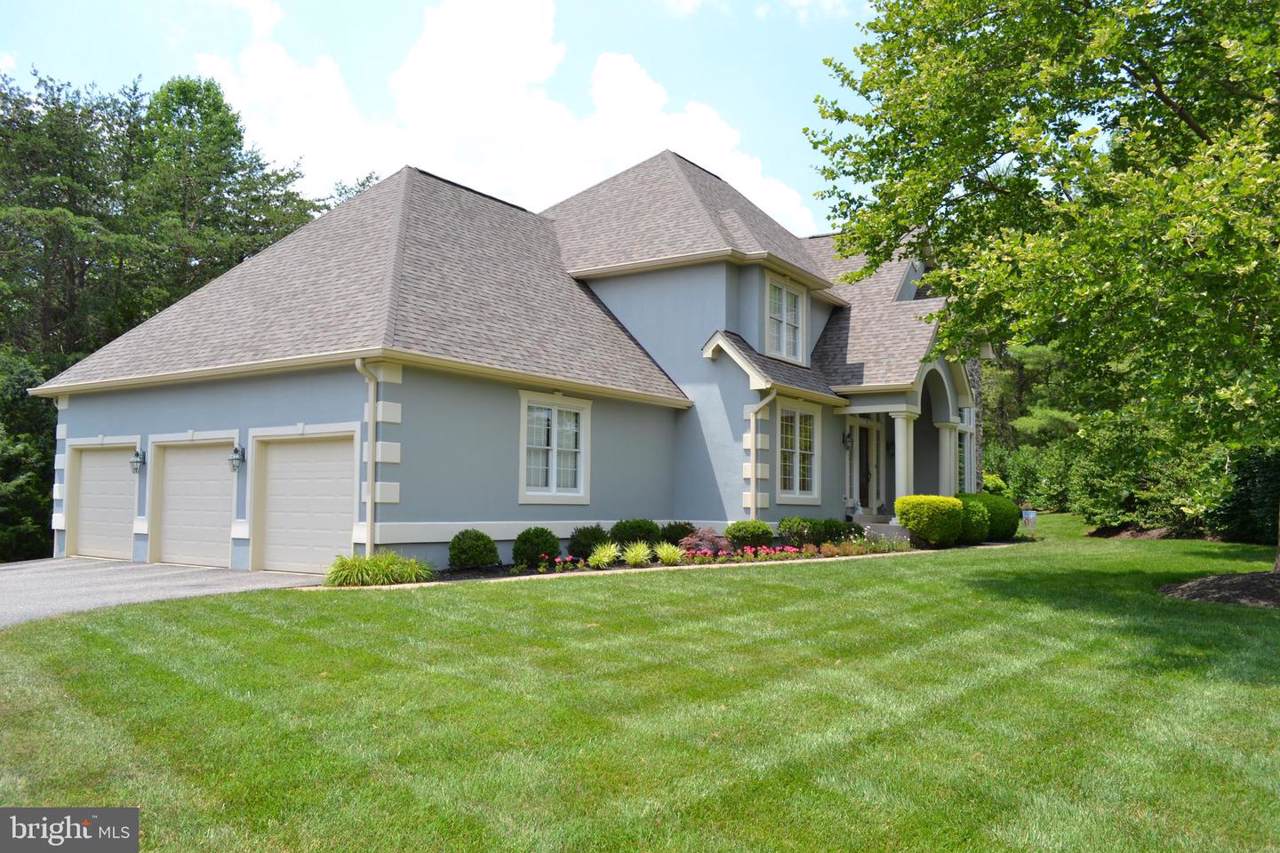 2 Monument Drive - Photo 1