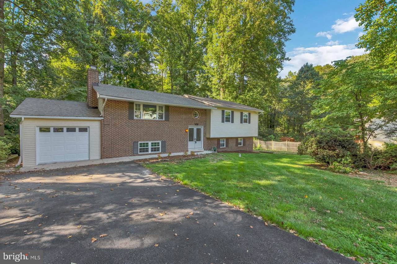 9908 Mcintosh Drive - Photo 1