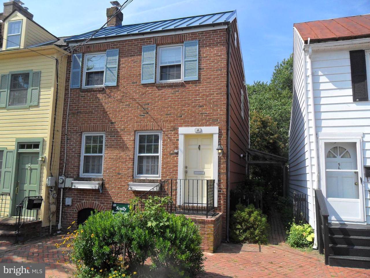 58 4TH Street - Photo 1