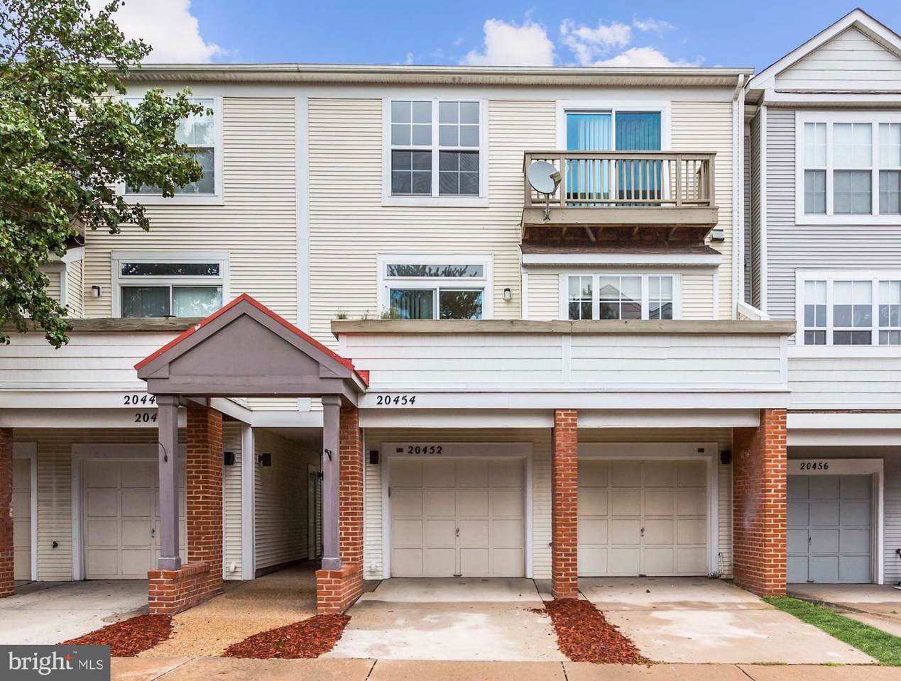 20454 Cool Fern Square - Photo 1