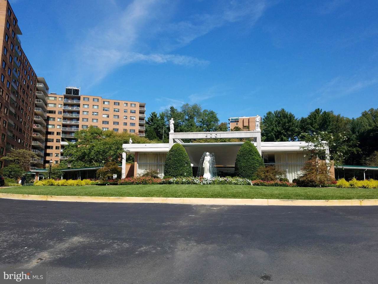 4201 Cathedral Avenue - Photo 1