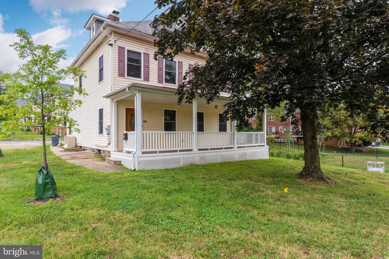 200 Harlem Lane - Photo 1