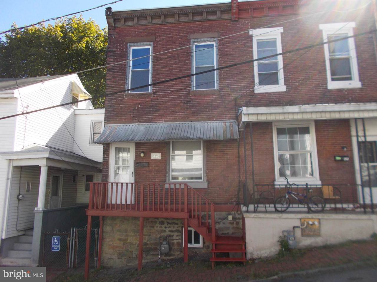 323 Race Street - Photo 1