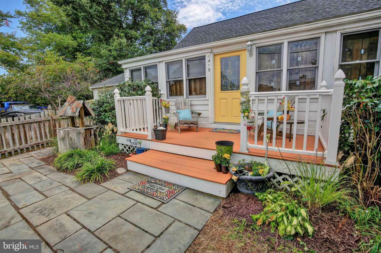 1419 Bayside Drive - Photo 1