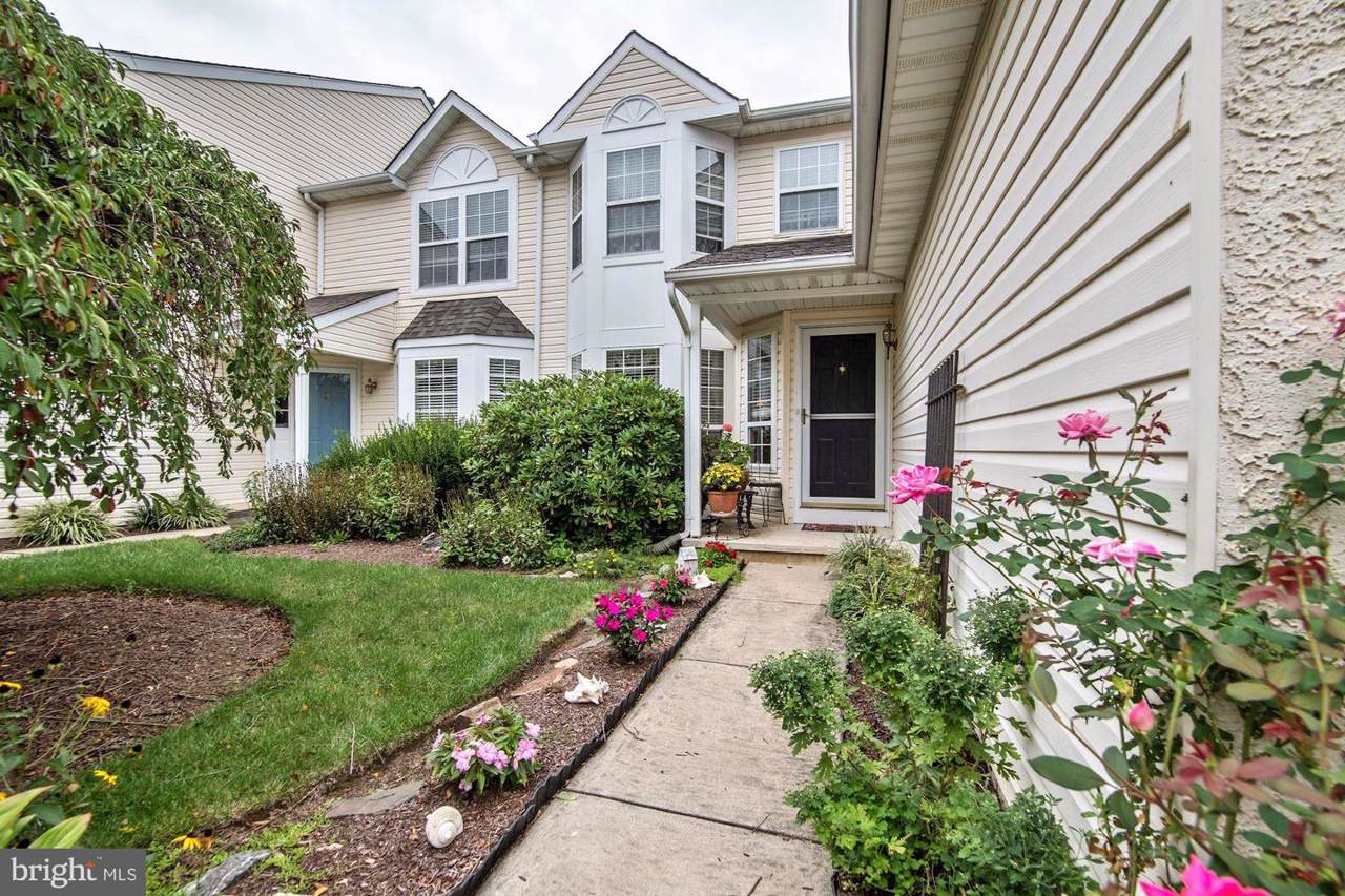 205 Avonwood Road - Photo 1