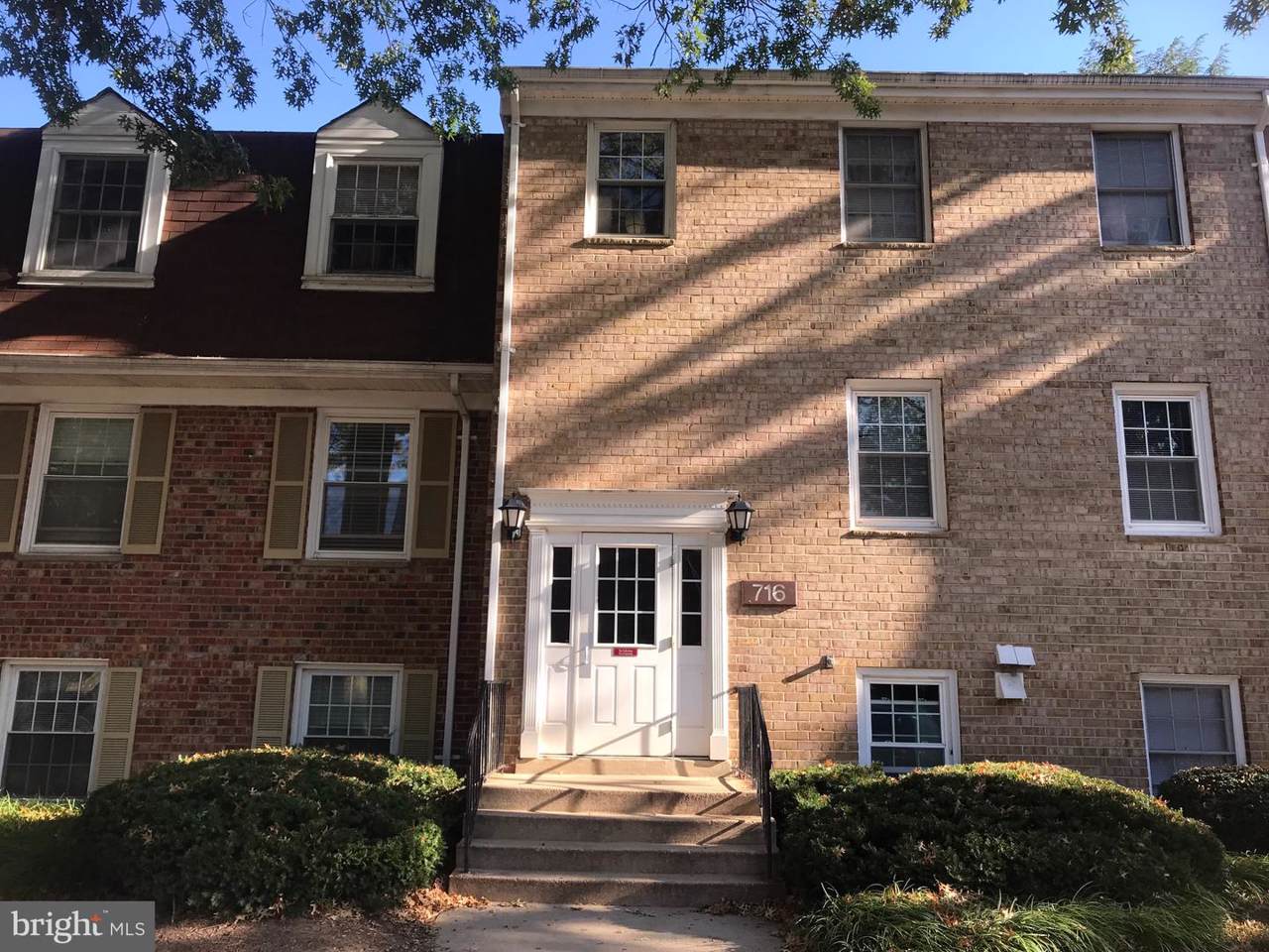 716 Quince Orchard Boulevard - Photo 1