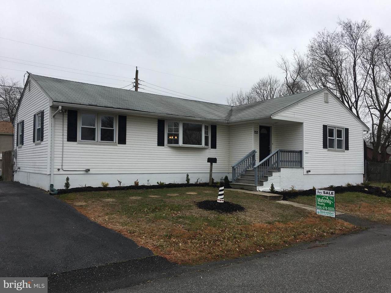 253 C Street - Photo 1