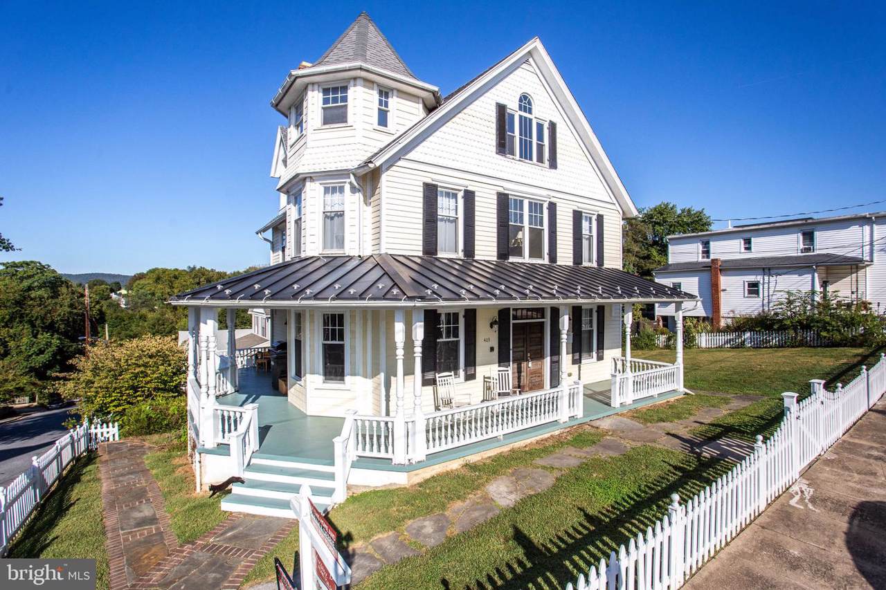 403 Maple Avenue - Photo 1