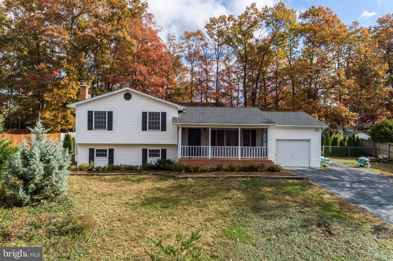 114 Lakewood Drive - Photo 1