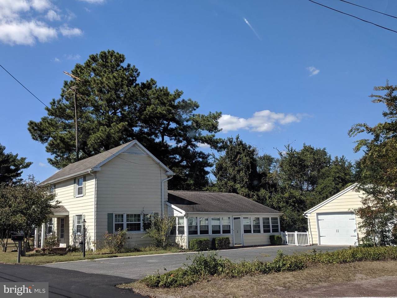 504 Vine Street - Photo 1