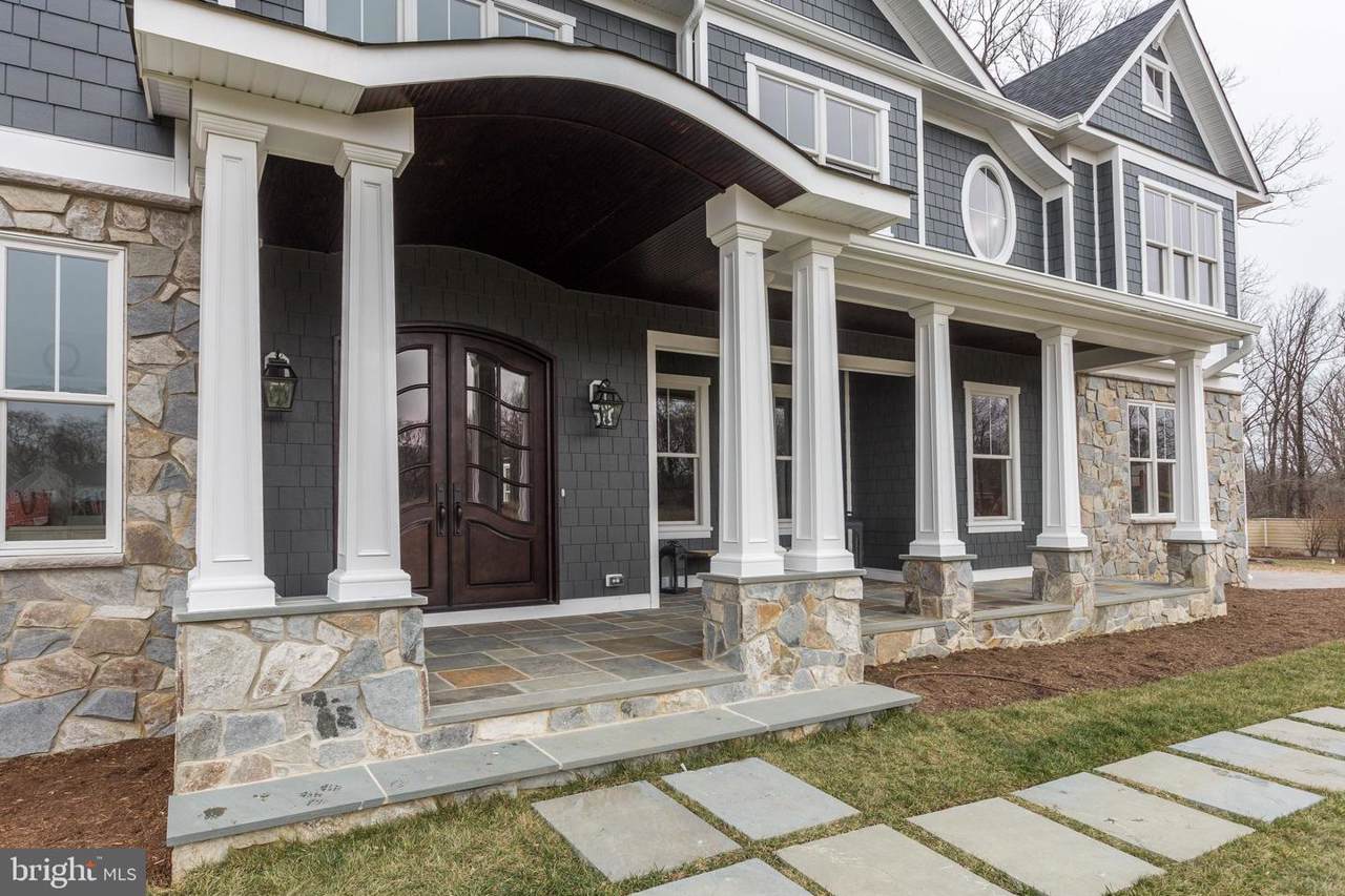 6215 Second Avenue - Photo 1