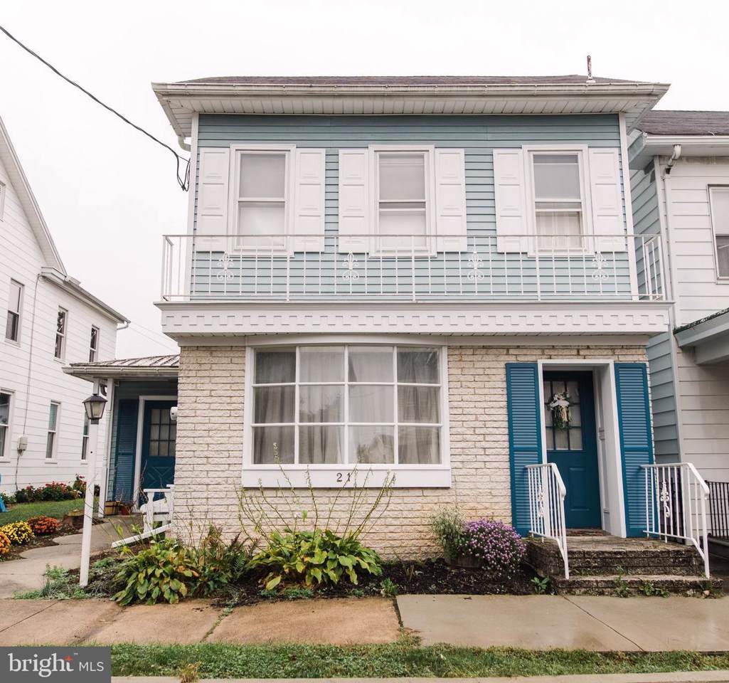 21 Coover Street - Photo 1