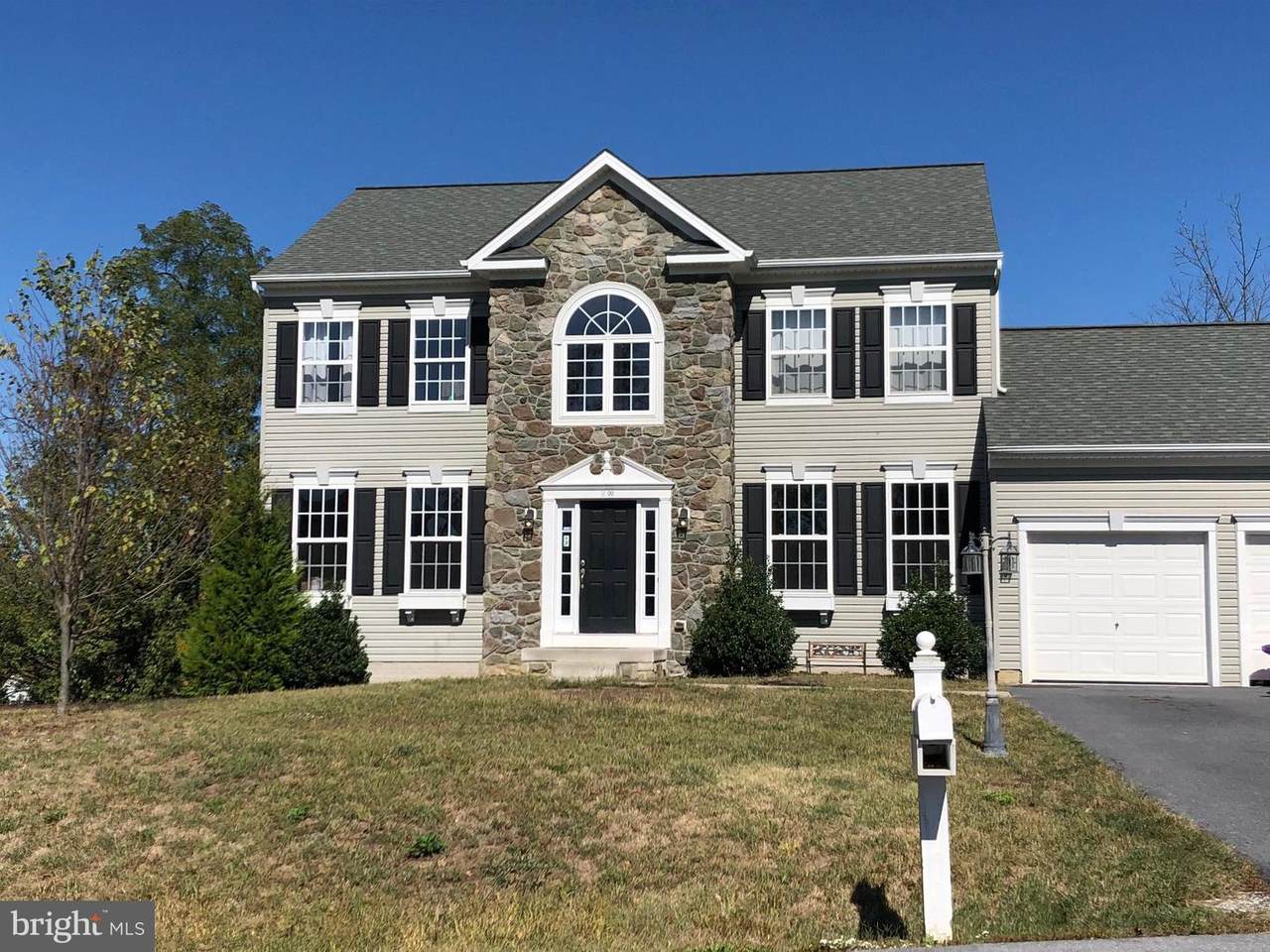 11400 Sunny View Court - Photo 1