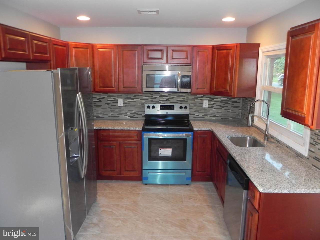 111 Plumtree Lane - Photo 1