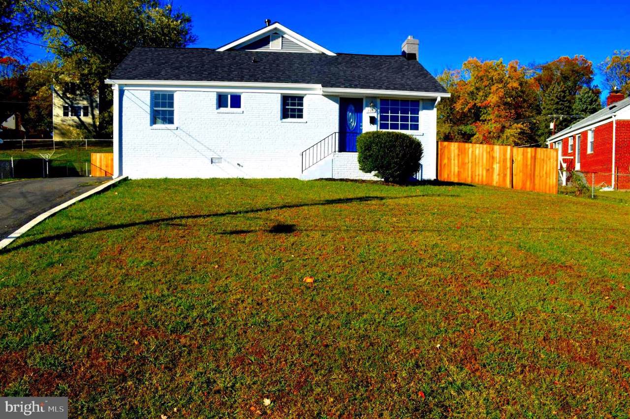 7302 Lee Highway - Photo 1