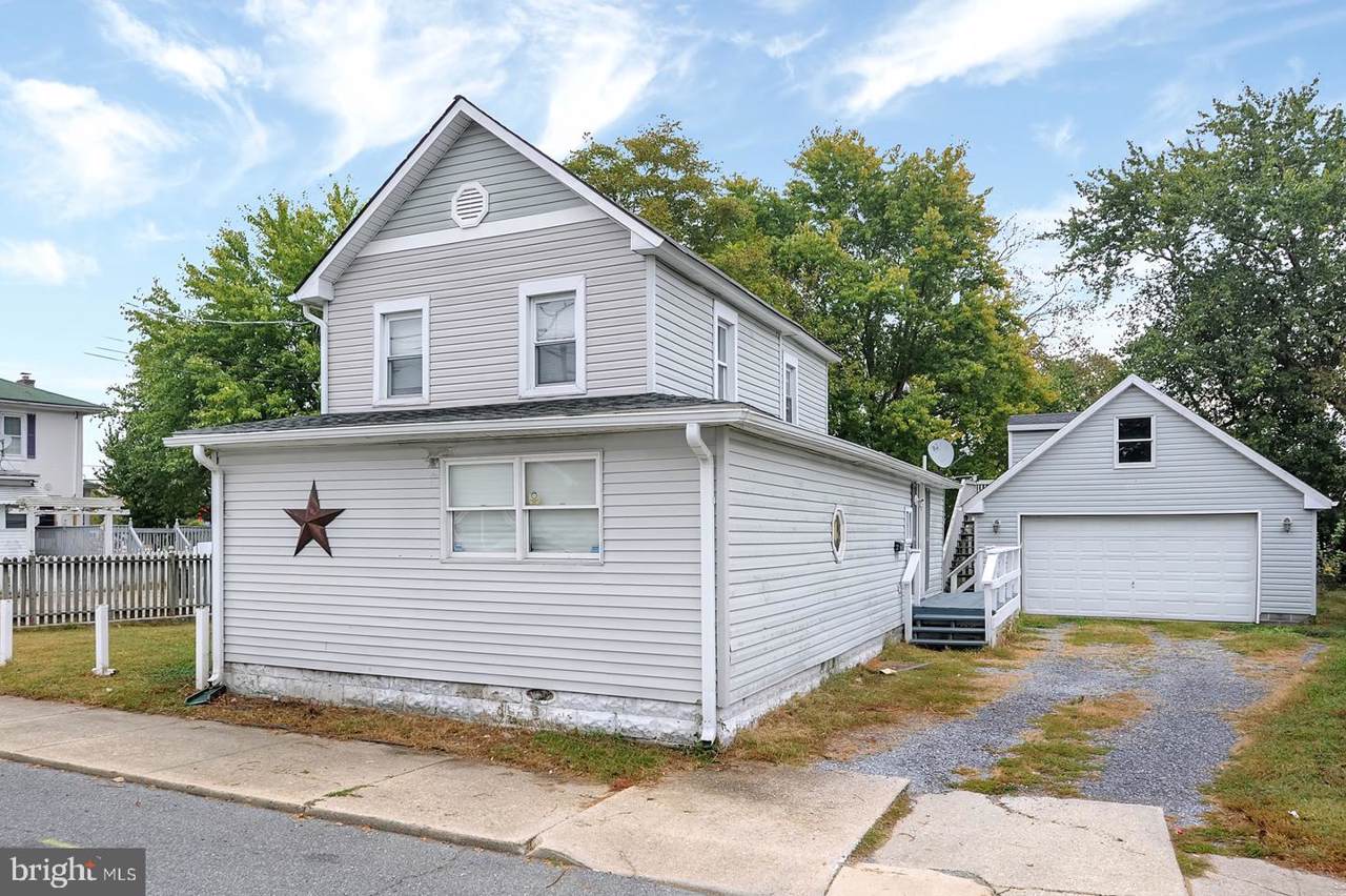 2 Ward Street - Photo 1