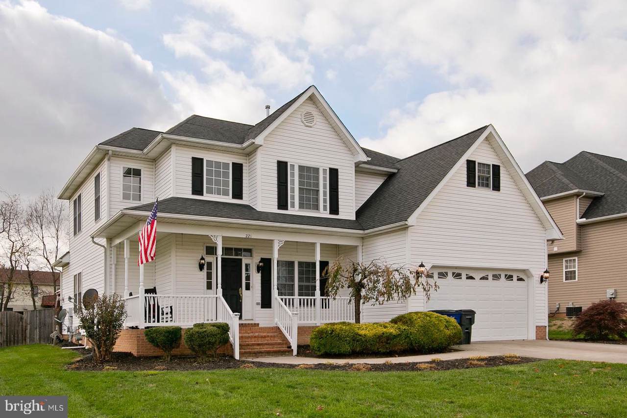 221 Flanagan Drive - Photo 1