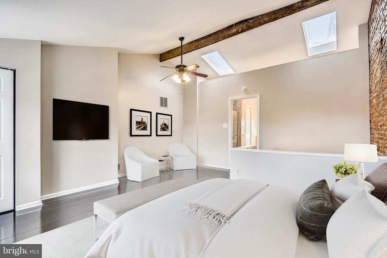 734 Charles Street - Photo 1