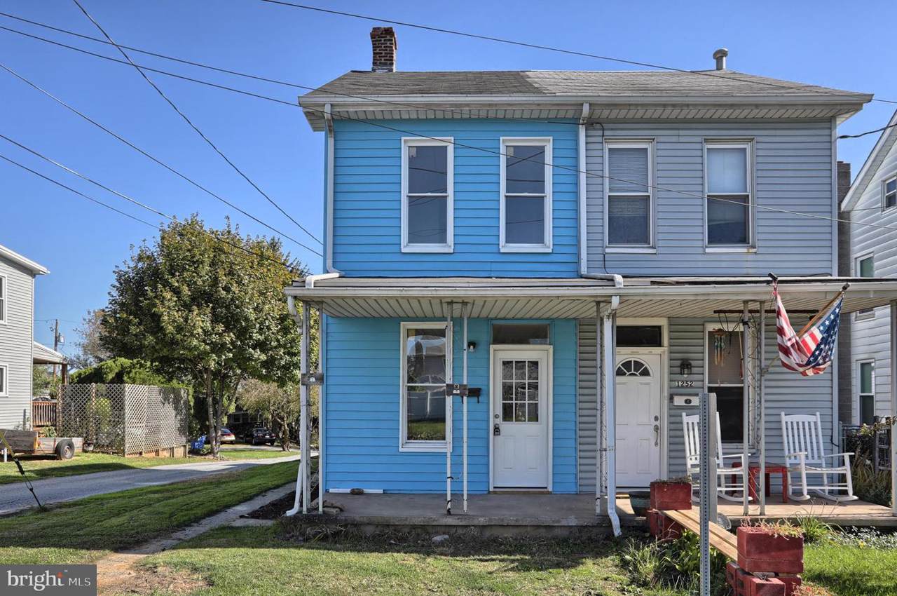 1254 2ND Street - Photo 1