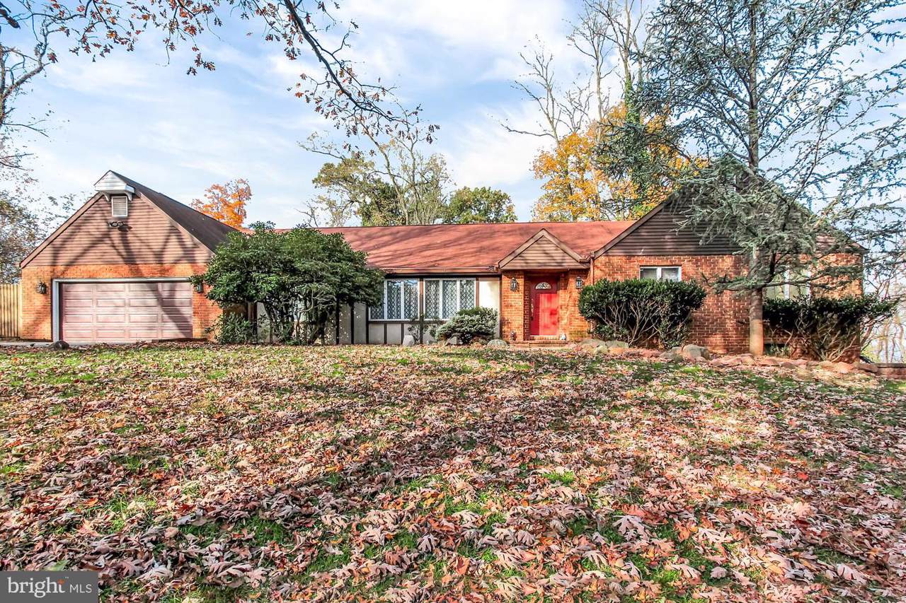 10 Holly Drive - Photo 1