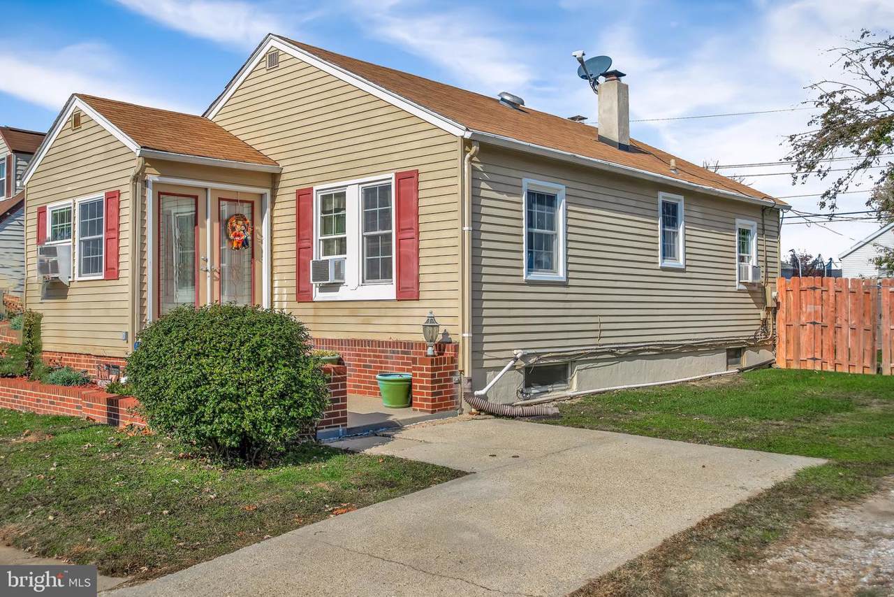310 Camrose Avenue - Photo 1