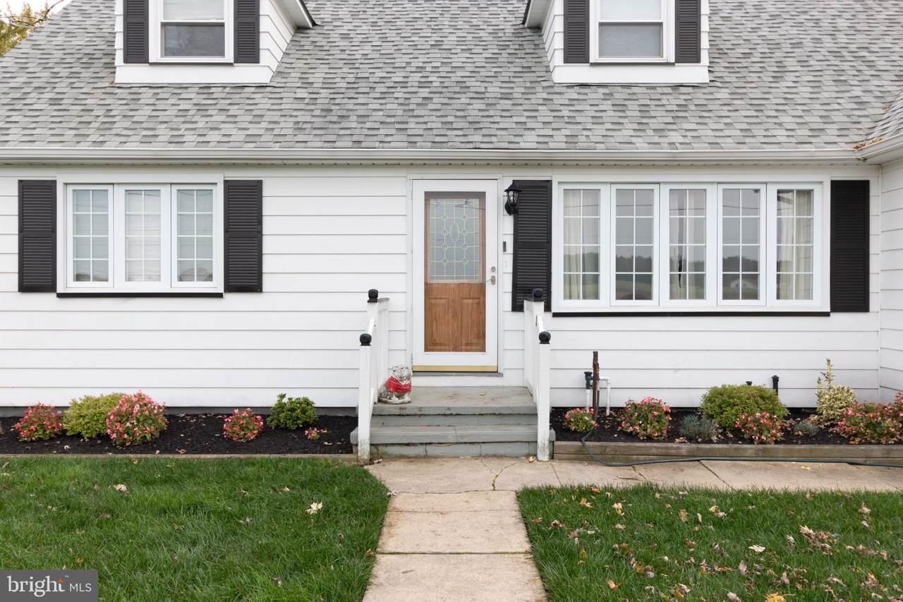 175 Rockville Road - Photo 1