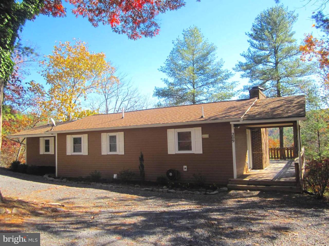 209 Hogan Drive - Photo 1