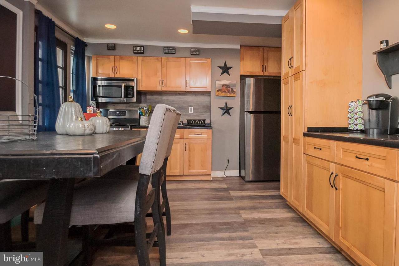 933 Dover Avenue - Photo 1