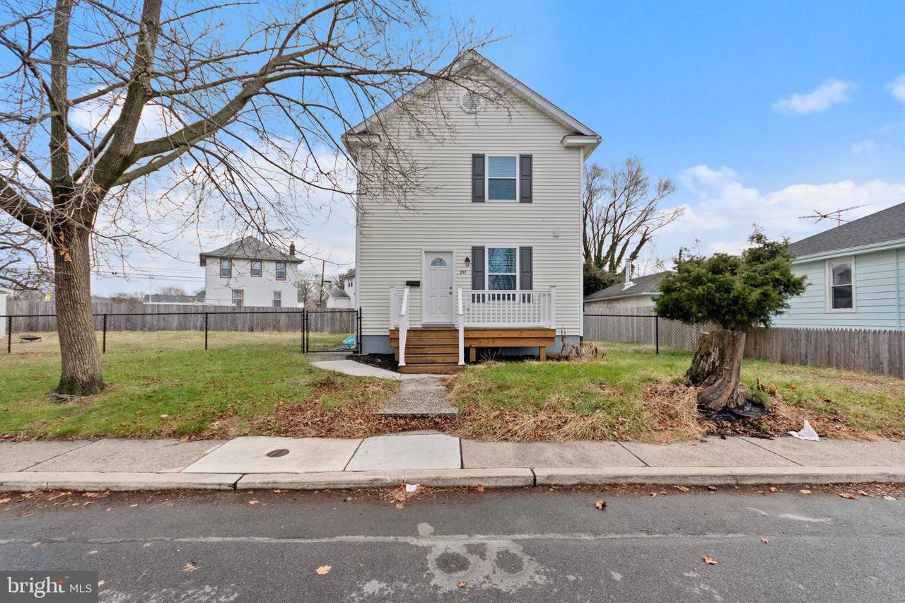 257 Johnson Street - Photo 1