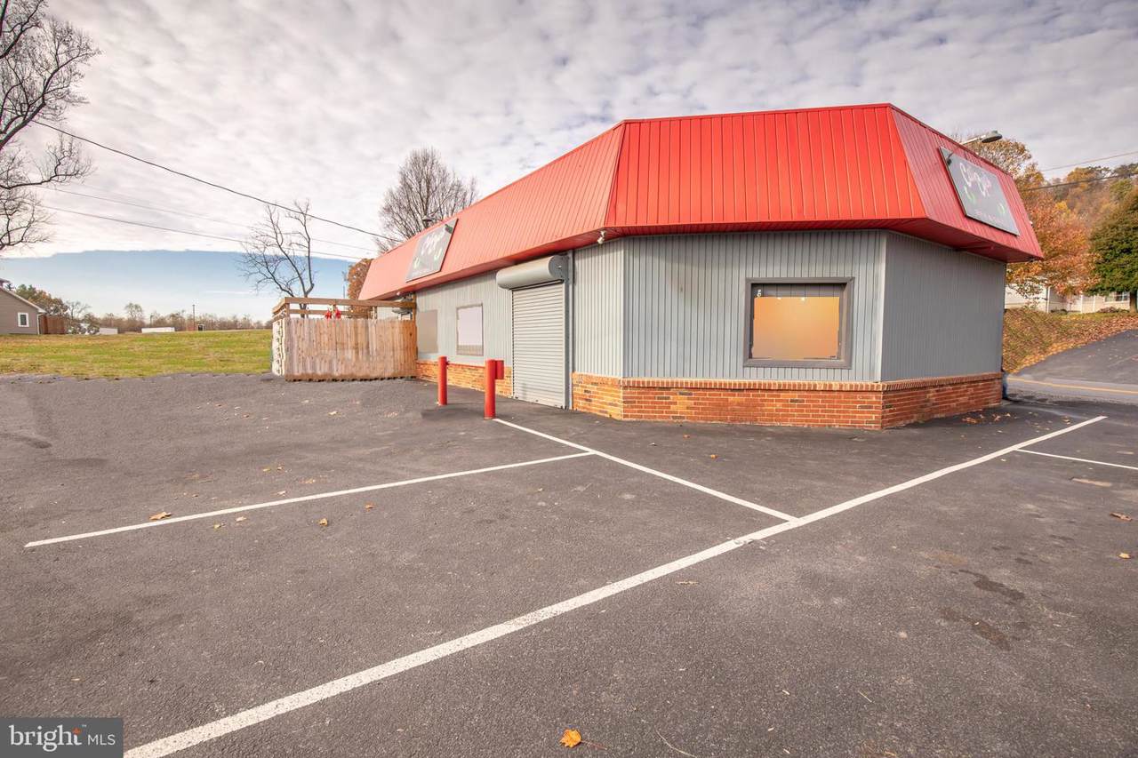 4323 Hedgesville Road - Photo 1