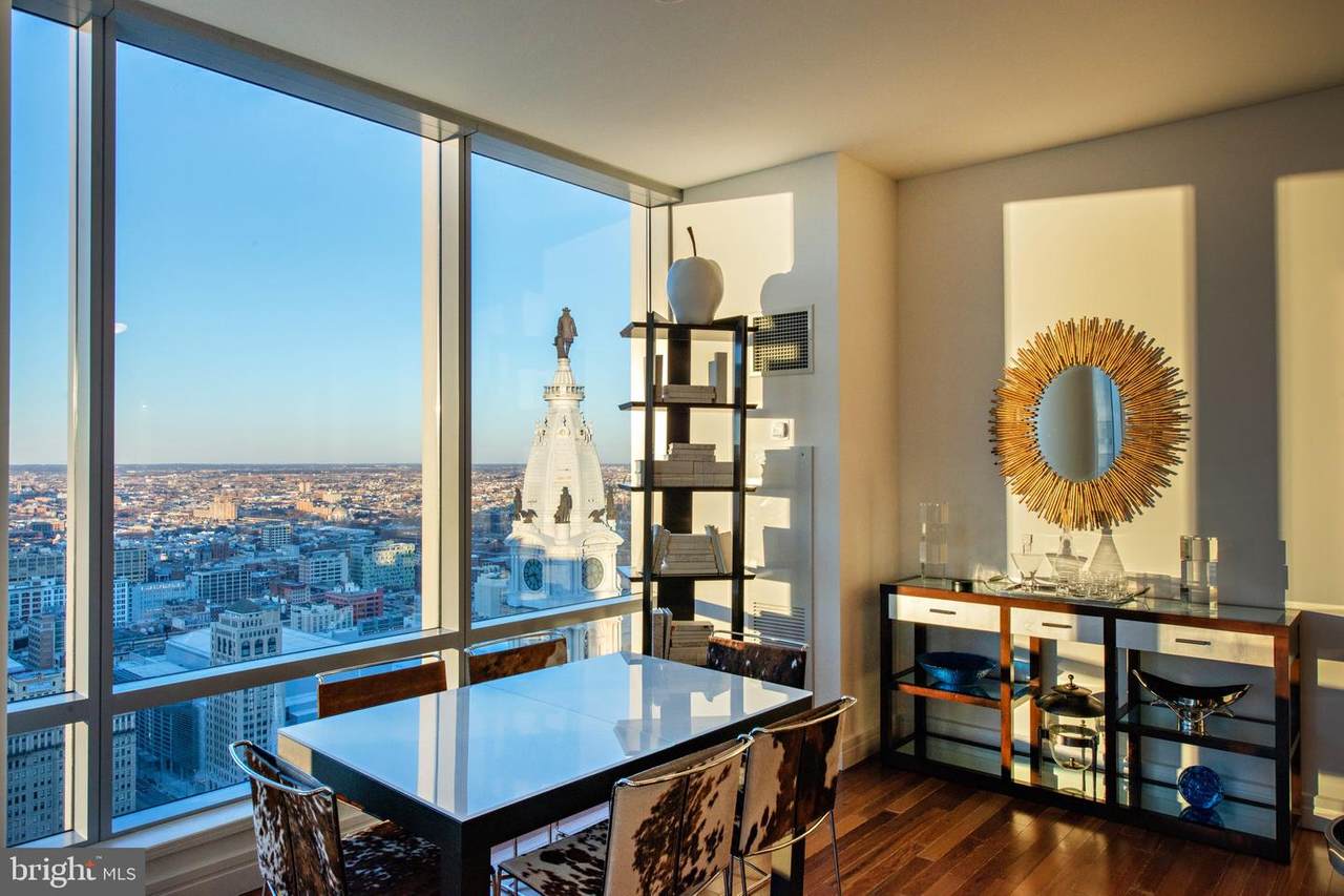 1414 Penn Square - Photo 1