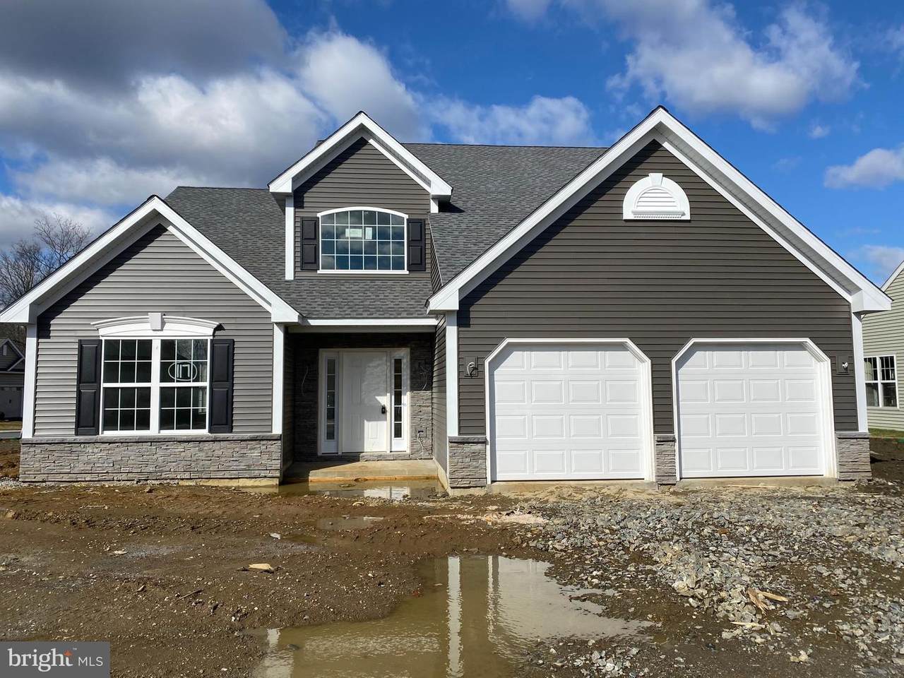 246 Pilgrim Drive - Photo 1