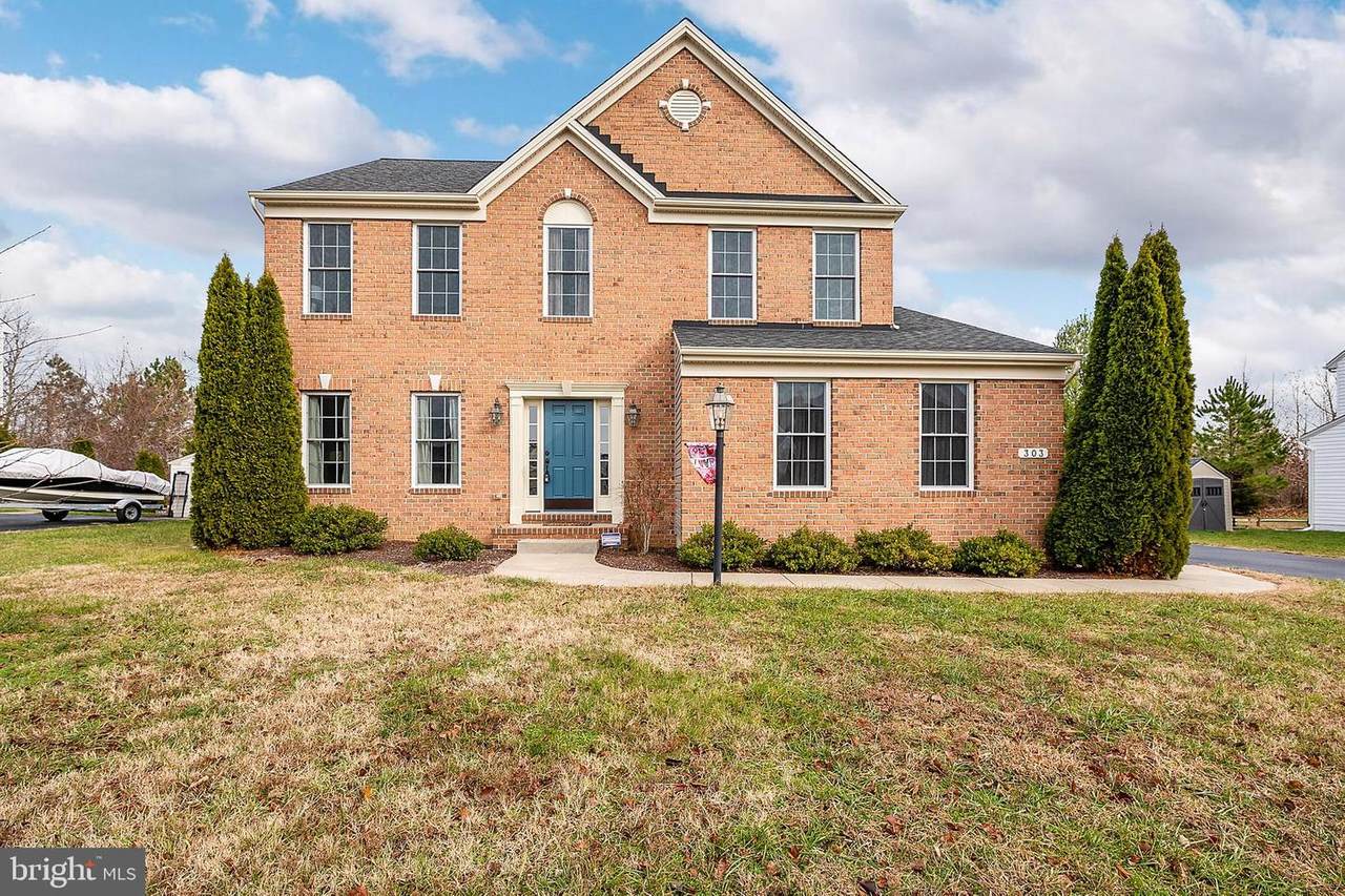 303 Brookfield Drive - Photo 1