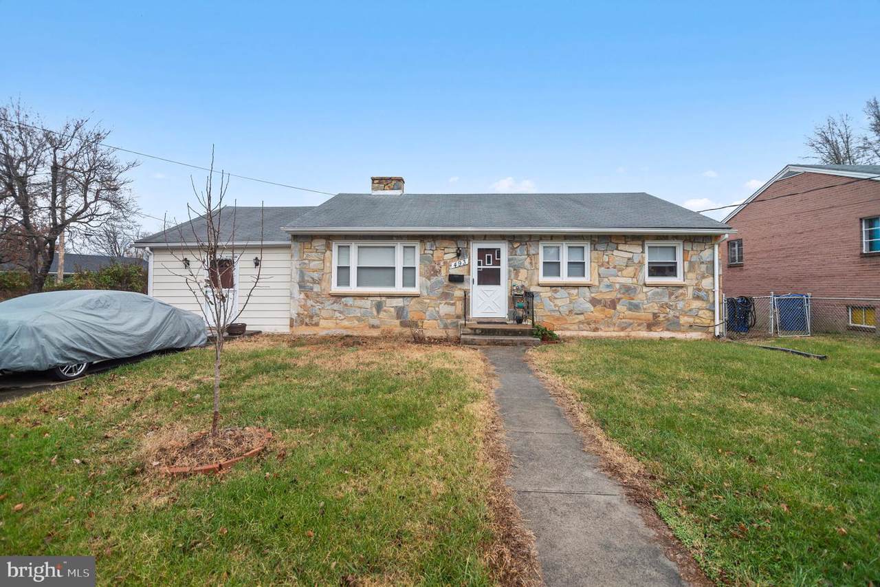 493 Hamilton Circle - Photo 1