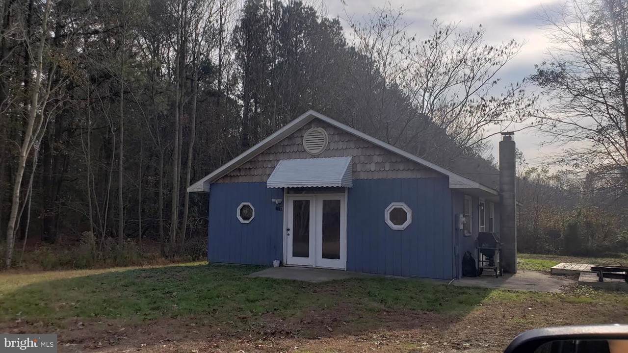 2337 Ward - Photo 1