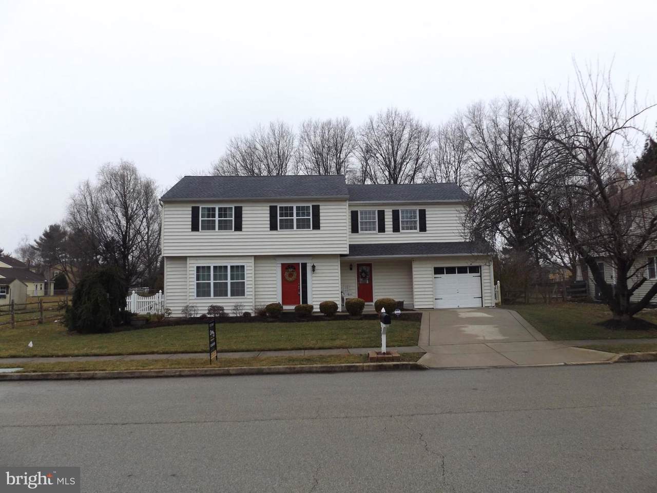 2114 Barnwood Circle - Photo 1