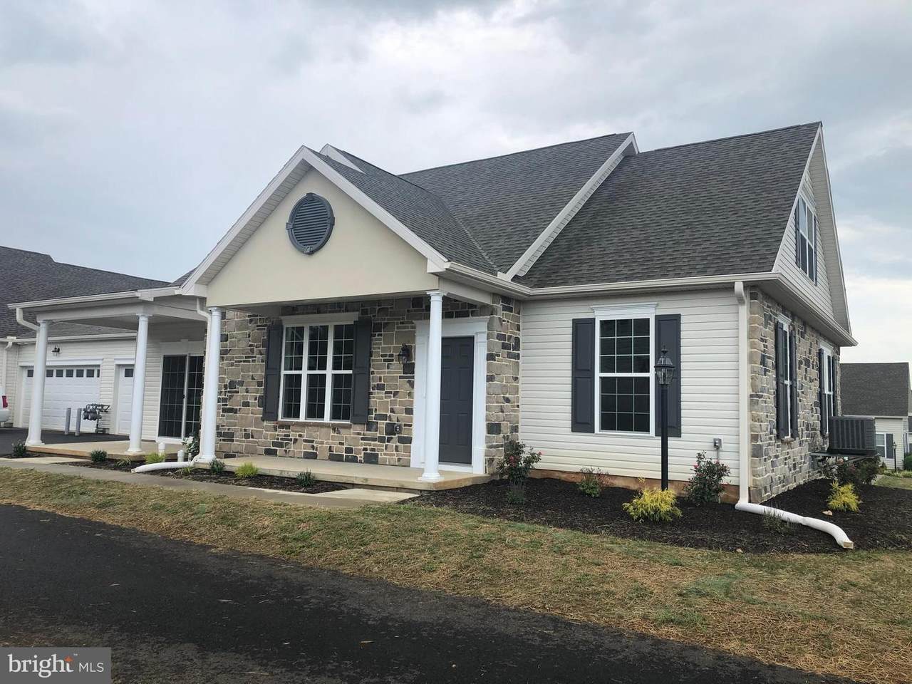 42 Dolomite Drive - Photo 1