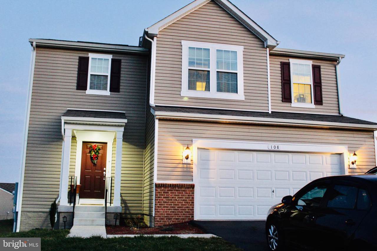 108 Norwich Court - Photo 1