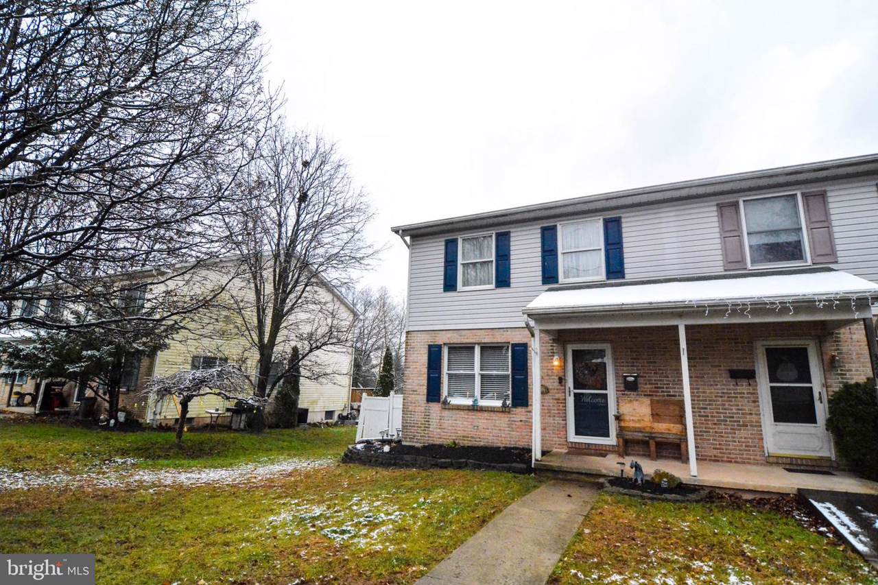 326 Jefferson Street - Photo 1