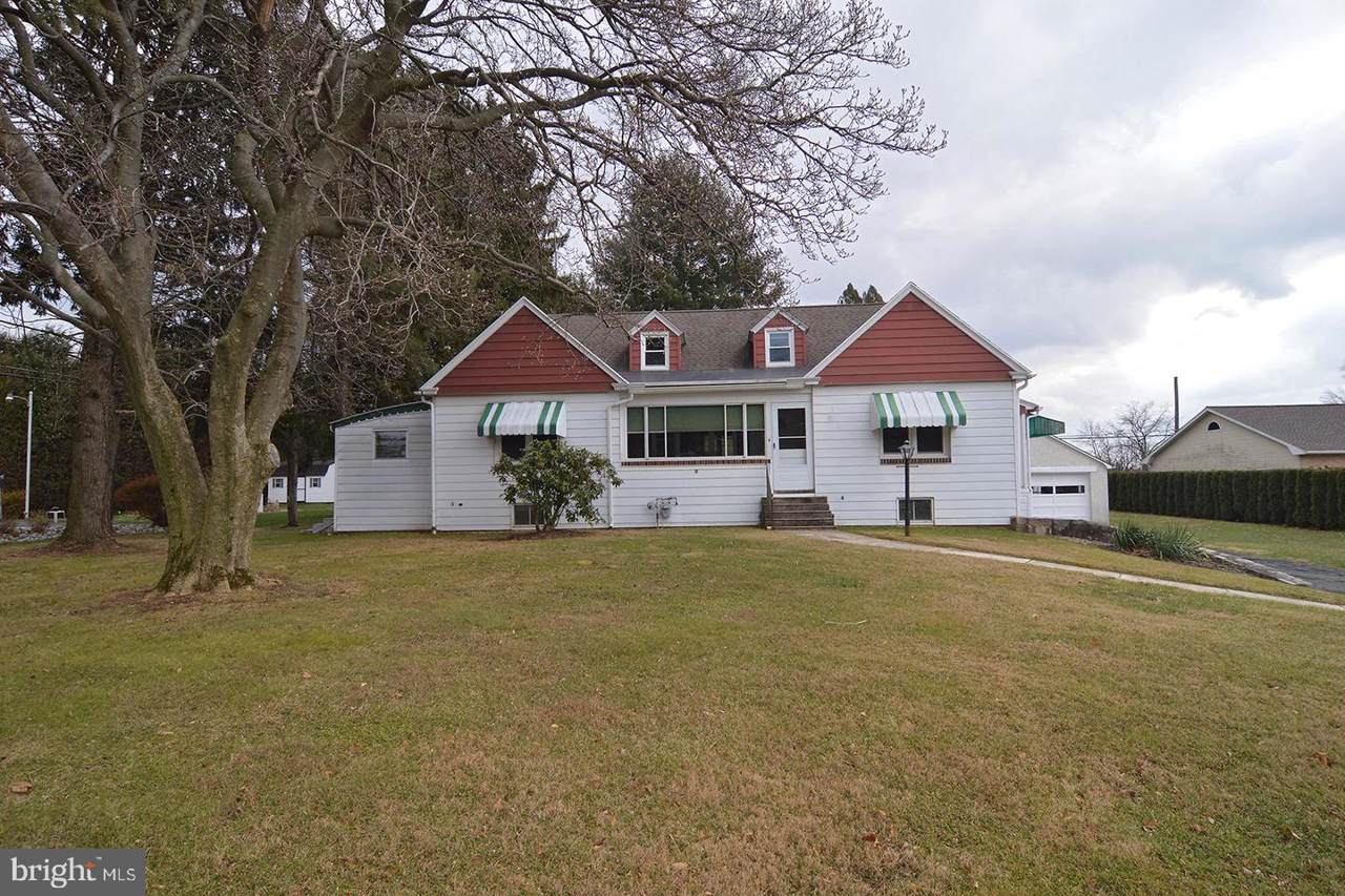 135 39TH Street - Photo 1