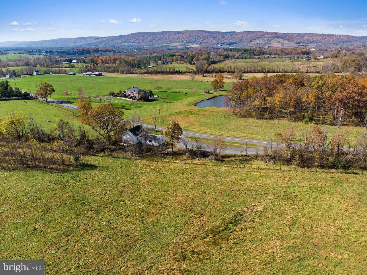 19100 Airmont Rd. - Photo 1