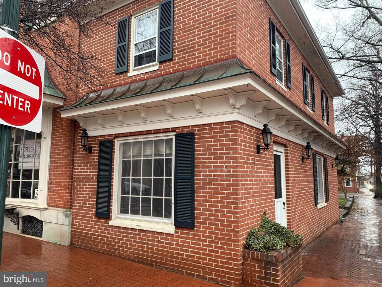 31 West Miner Street - Photo 1